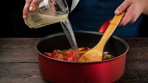 рагу с болгарским перцем и лососем