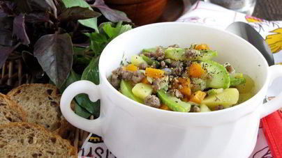 Рагу с кабачком и базиликом