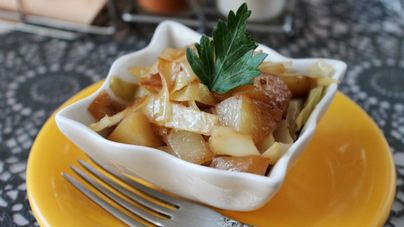 Рагу с капустой и картошкой в мультиварке