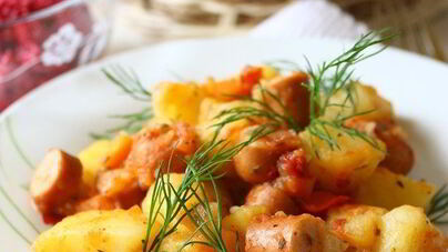 Рагу с картофелем и сосисками