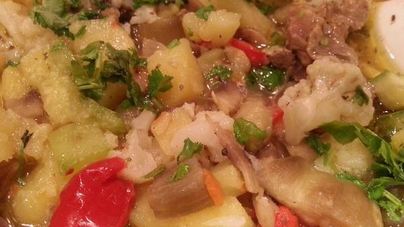 Рагу с курицей и овощами