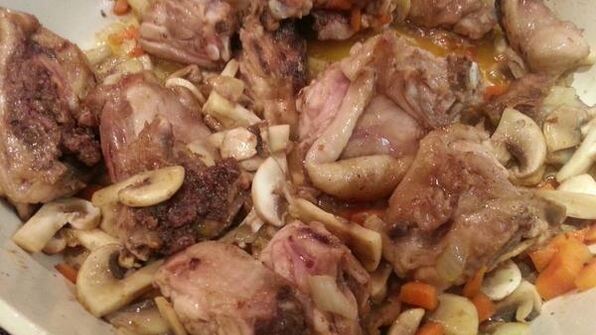 рагу с курицей и овощами