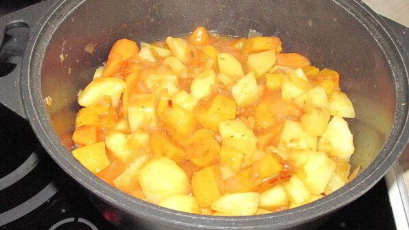 рагу с мясными шариками