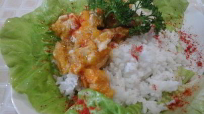 Солнечное рагу с курицей, тыквой и сливами