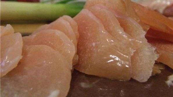 рисовая лапша с индюшиным филе и овощами