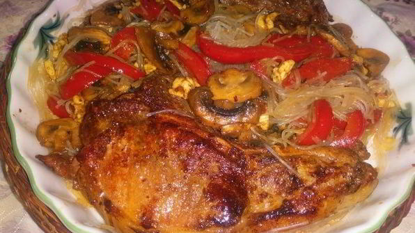 рисовая лапша с мясом и овощами