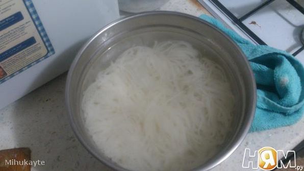 рисовая лапша с мясом