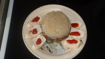 Рисовая лапша с овощами и курицей