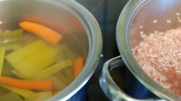 красное ризотто с горгонцоловым соусом