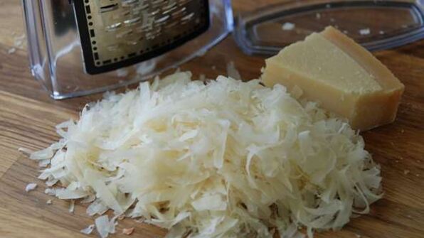 красное ризотто с горгонцоловым соусом