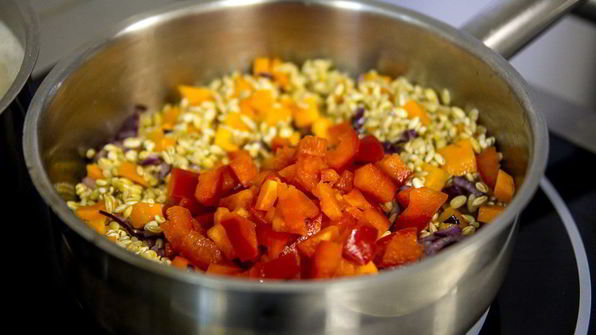 ризотто из перловки с овощами