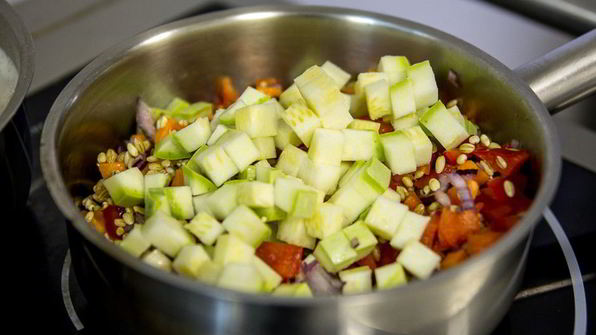 ризотто из перловки с овощами