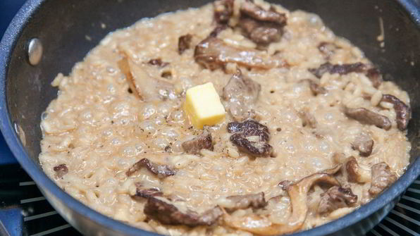 ризотто с говядиной и вешенками