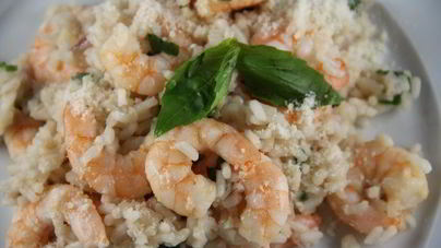 Ризотто с креветками и ароматными травами