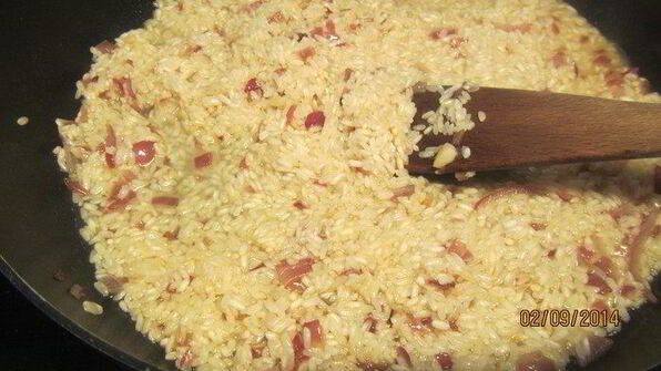 ризотто с креветками и ароматными травами