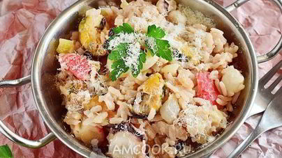 Ризотто с морепродуктами в сливочном соусе