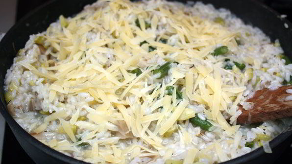 зеленое ризотто с грибами