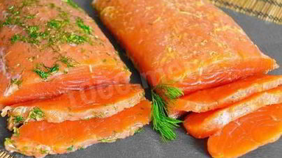 Форель слабосоленая на коньяке