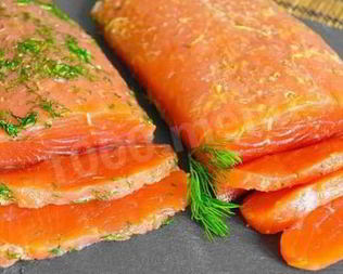 Форель слабосоленая на коньяке