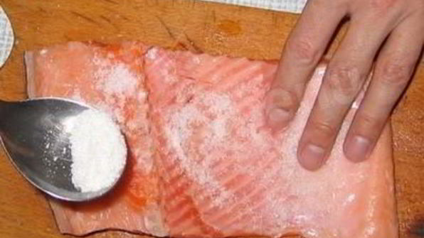 форель слабосоленая на коньяке