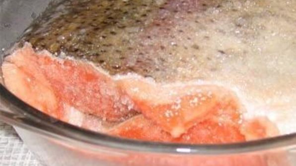 форель слабосоленая на коньяке