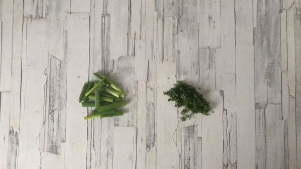 форель в пергаменте с грибами и морковью