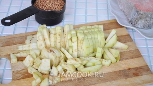 горбуша с гречкой и баклажанами