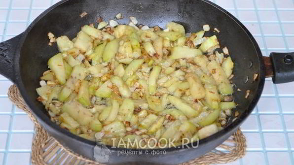 горбуша с гречкой и баклажанами