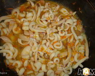 Кальмары тушеные