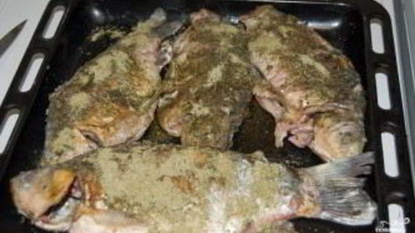 караси в сметане в духовке