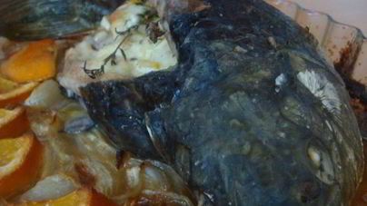 Карп фаршированный запеченный