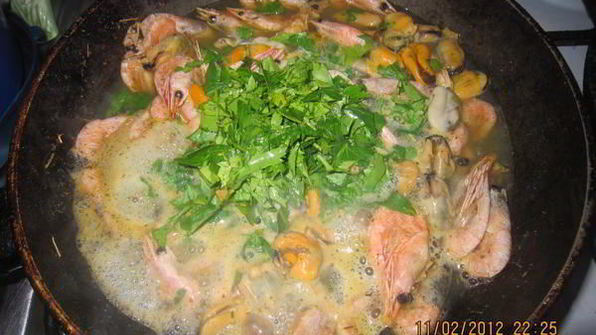 креветки в вином соусе