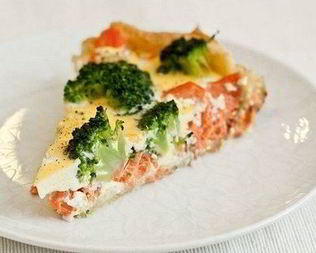 Лосось в лимонном соке с брокколи под сыром