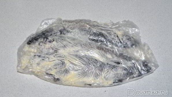 речная форель, жаренная с майонезом