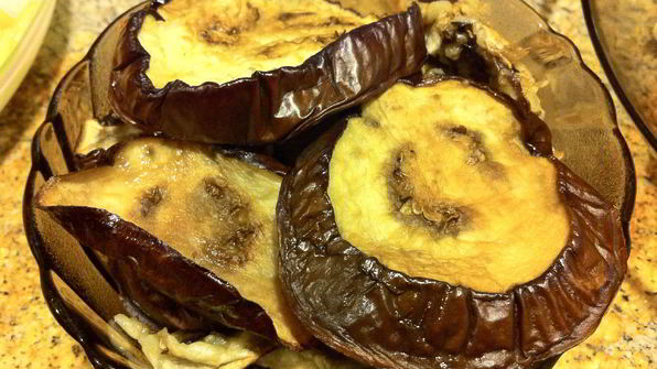 рыба с баклажанами в горшочках