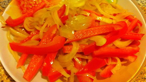 рыба с баклажанами в горшочках