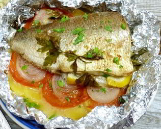 Рыба с овощами в духовке