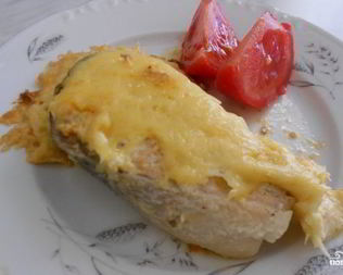 Рыба в мультиварке со сметаной