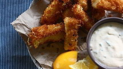 Рыбные палочки с соусом тар-тар