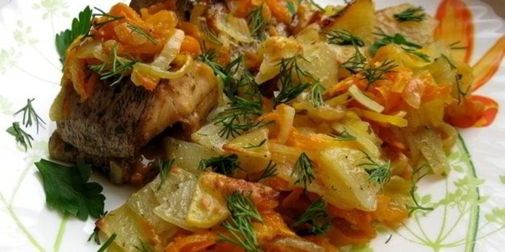 Рецепт щука в духовке с овощами