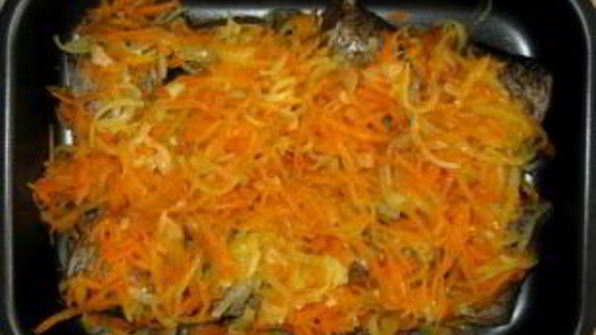щука в духовке с овощами