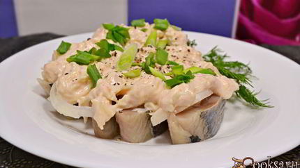 Сельдь в сырном соусе