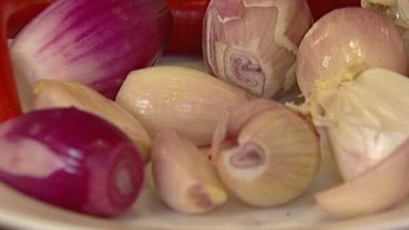 семга с баклажанным пюре