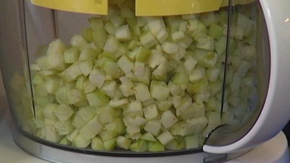 семга с баклажанным пюре