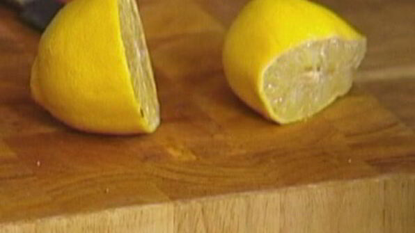 семга с баклажанным пюре