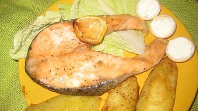 Семга в фольге в духовке с картофелем