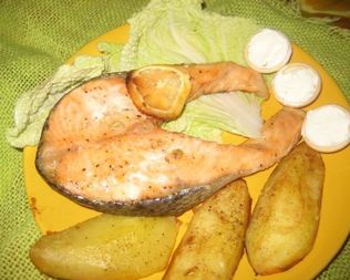 Семга в фольге в духовке с картофелем
