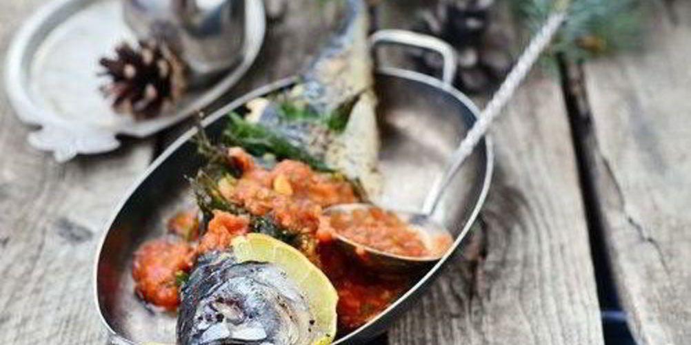 Рецепт скумбрия в томатном соусе