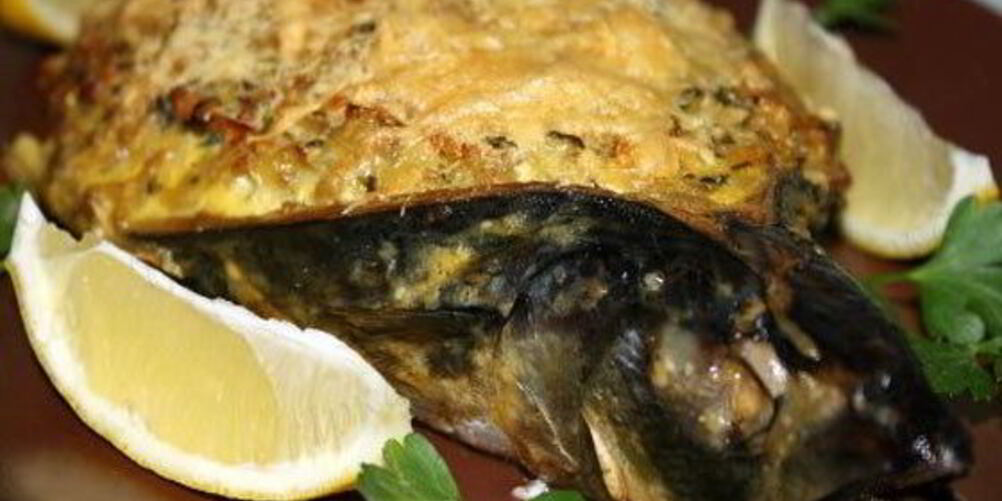 Рецепт скумбрия запеченная с картофелем под майонезем