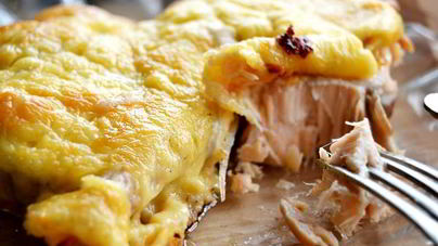 Сочная рыба запеченная в омлете